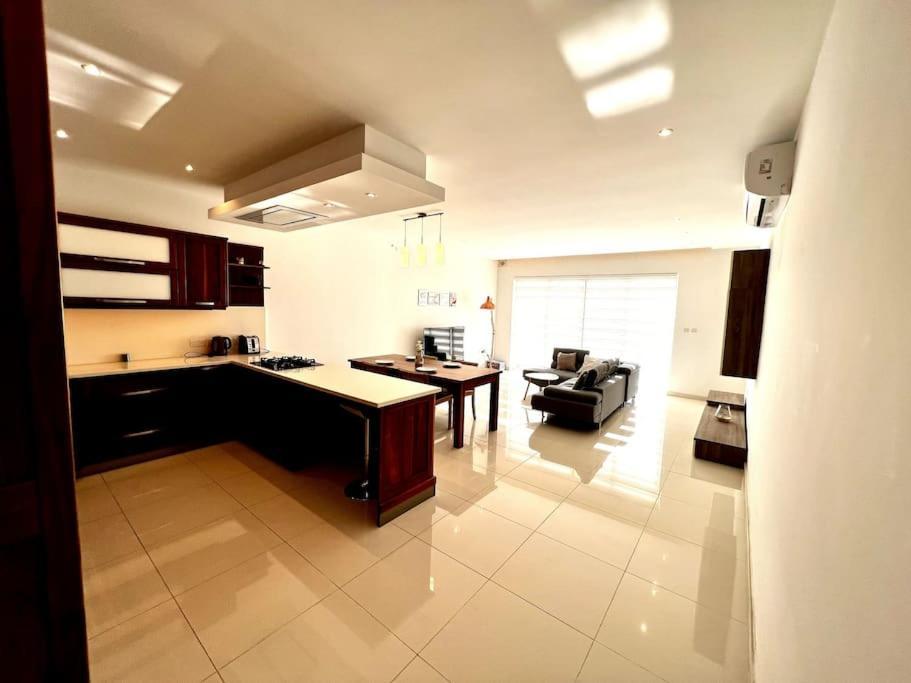 Viewline Seaview Modern 3 Bedroom Apartment Marsaxlokk Exterior foto